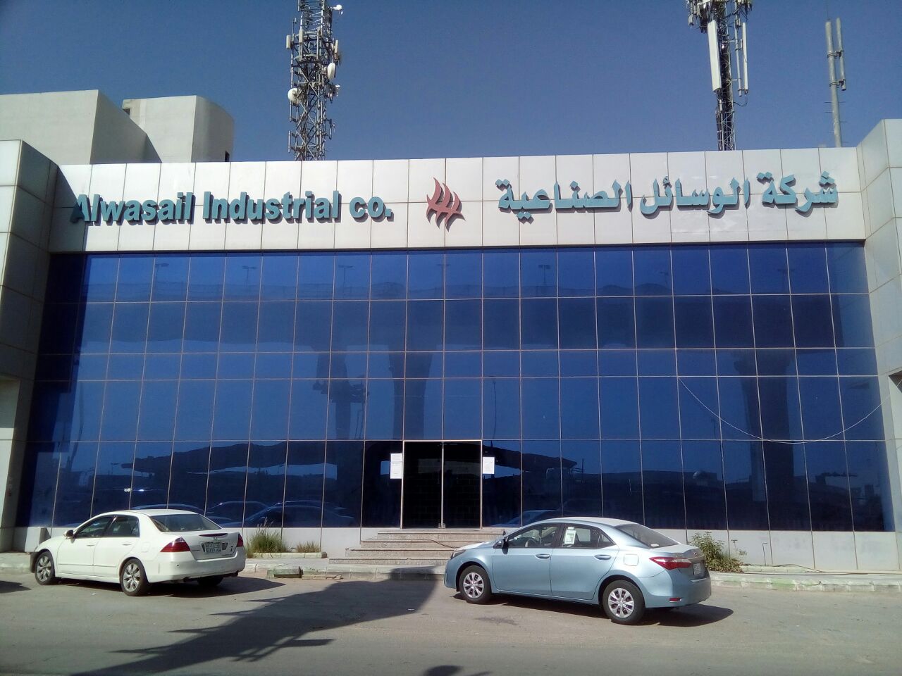فرع دبي وأبو ظبي